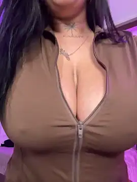 CarolaDrago online show from October 2025 05:19:02 AM