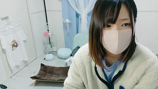 Snapshot of MEI--55 chatting on November 2025 09:03:01 AM MEI--55 online show from November 2025 09:03:01 AM