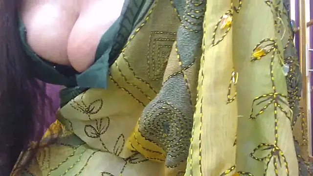 desi-maisa130 online show from December 2025 08:04:02 PM