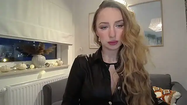 JulietteDiamond online show from November 2025 03:12:02 PM