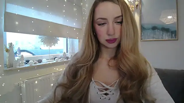 JulietteDiamond online show from December 2025 08:19:02 AM