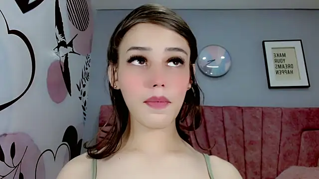 Snapshot of ValeriaAguilar chatting on February 2025 08:39:01 PM ValeriaAguilar online show from February 2025 08:39:01 PM