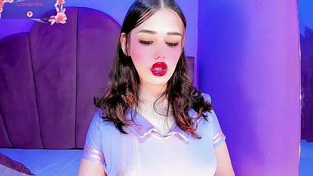 ValeriaAguilar online show from April 2026 09:54:01 PM