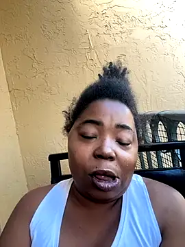 JCCaramelbarbie1 online show from October 2025 12:15:02 PM