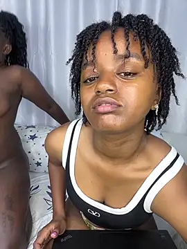 Snapshot of Doublefreaks chatting on October 2025 01:46:02 AM Doublefreaks online show from October 2025 01:46:02 AM