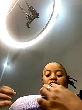 Snapshot of Doublefreaks chatting on December 2025 11:49:03 PM Doublefreaks online show from December 2025 11:49:03 PM