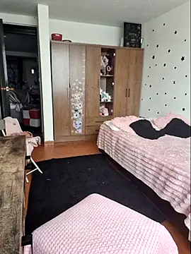 Thaliacooper  online show from March 2026 09:38:02 PM