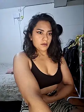 Thaliacooper  online show from February 2025 11:37:02 PM