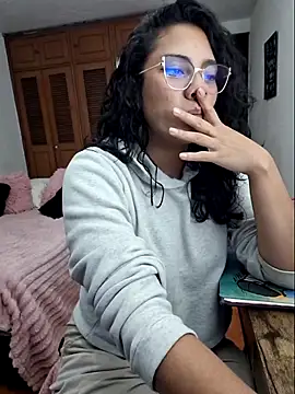 Thaliacooper  online show from September 2025 12:22:02 AM