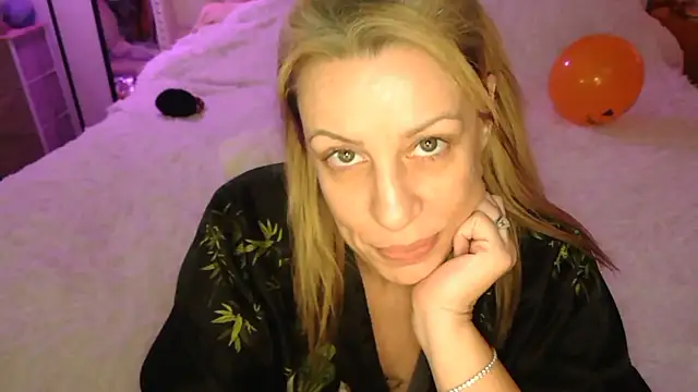 VegasDani online show from October 2025 06:14:01 AM