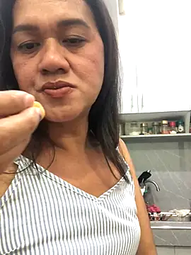 Snapshot of starfish05 chatting on November 2025 01:55:02 PM starfish05 online show from November 2025 01:55:02 PM