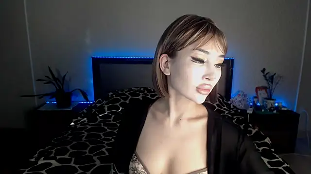 Izalimka online show from March 2025 03:19:01 AM