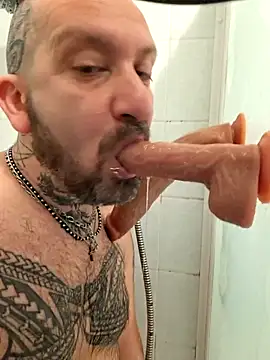 teddy79good online show from January 2026 04:25:01 PM