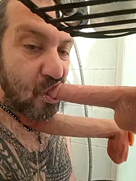 teddy79good online show from April 2026 04:02:02 PM