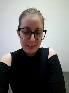 Sarah459 online show from June 2026 10:32:02 PM