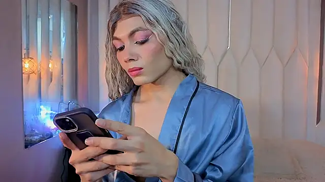 Megan Do Santos online show from June 2026 07:24:01 PM