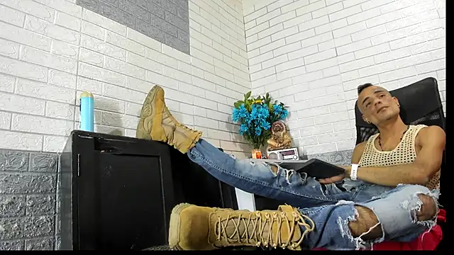 GeorgeZarrate online show from June 2026 07:35:02 PM