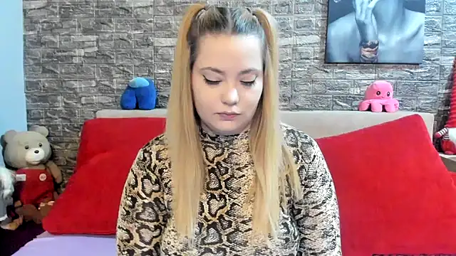 kalindahot online show from November 2025 07:03:03 PM