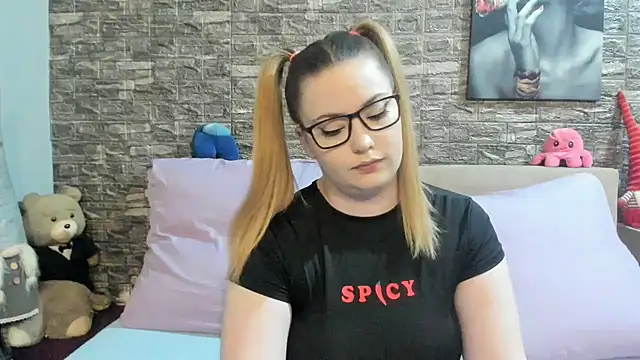 kalindahot online show from May 2026 06:09:01 PM
