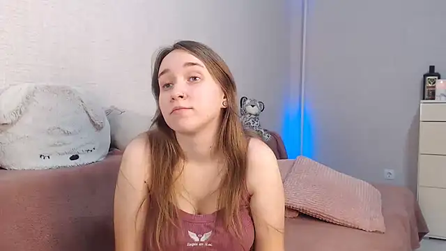 lovely hayley online show from September 2025 09:32:02 PM