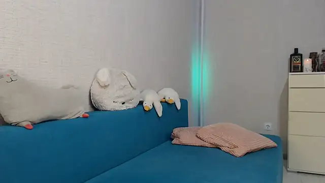 lovely hayley online show from March 2025 12:01:02 AM