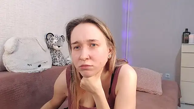 lovely hayley online show from November 2025 09:07:01 PM