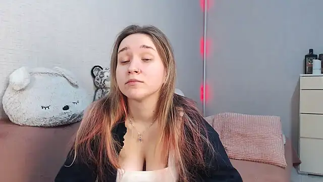 lovely hayley online show from February 2026 09:03:02 PM