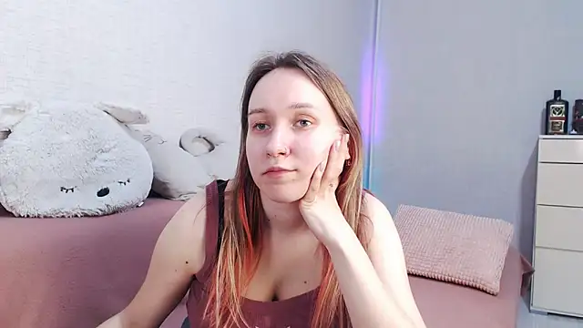 lovely hayley online show from April 2026 09:52:02 PM