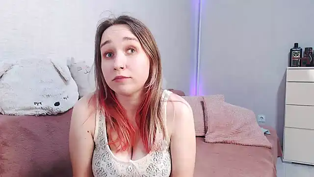 Snapshot of lovely_hayley chatting on June 2026 10:15:01 PM lovely hayley online show from June 2026 10:15:01 PM