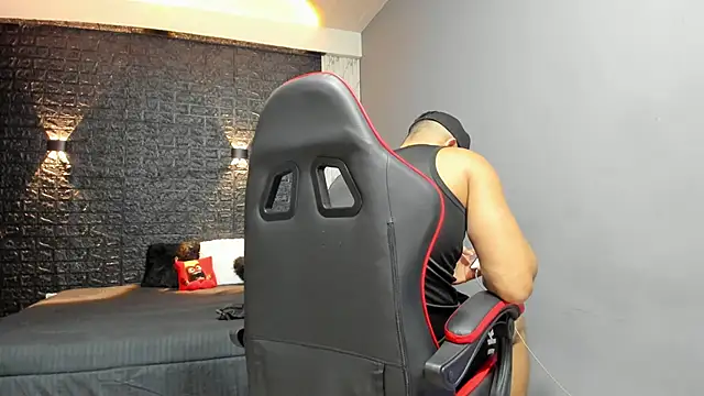 taurus boy1 online show from October 2025 01:20:01 PM