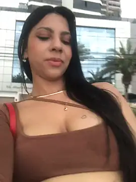 Snapshot of bellinii07 chatting on December 2024 08:22:02 AM bellinii07 online show from December 2024 08:22:02 AM