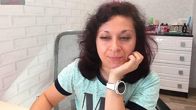 TeasyLana online show from May 2026 04:28:01 AM