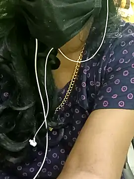 Aishu-tamil09 online show from December 2024 01:03:01 PM