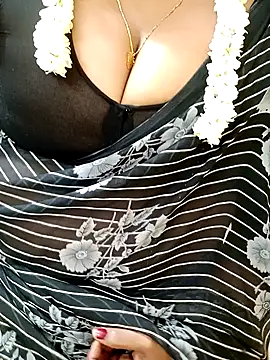 Aishu-tamil09 online show from November 2025 05:06:02 PM