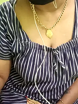 Aishu-tamil09 online show from December 2024 07:06:01 PM