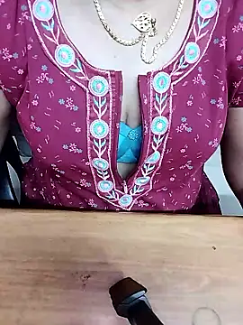 Aishu-tamil09 online show from January 2026 03:59:02 PM