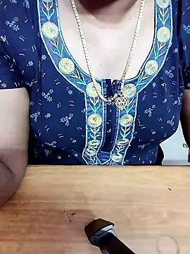 Aishu-tamil09 online show from January 2026 03:26:02 PM