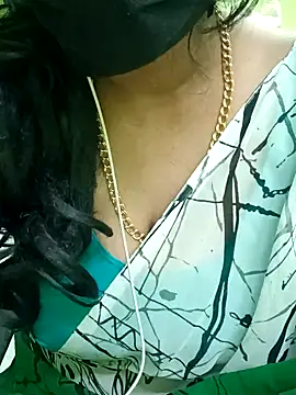 Aishu-tamil09 online show from December 2024 04:49:01 PM