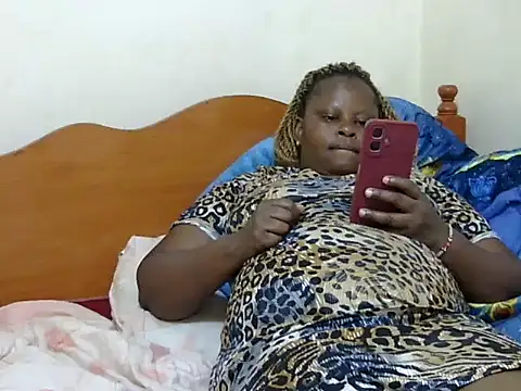 Snapshot of Pretty_lilly02 chatting on December 2025 05:45:01 PM Pretty lilly02 online show from December 2025 05:45:01 PM