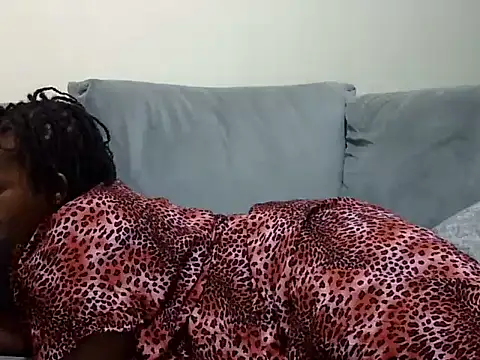 Pretty lilly02 online show from June 2026 02:33:01 PM