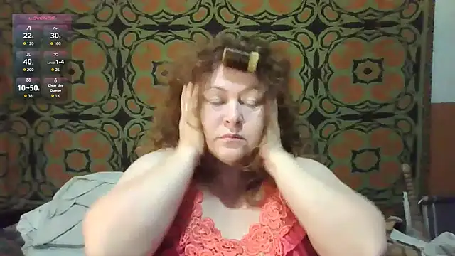 Snapshot of RoseRed69 chatting on October 2025 01:42:02 AM RoseRed69 online show from October 2025 01:42:02 AM