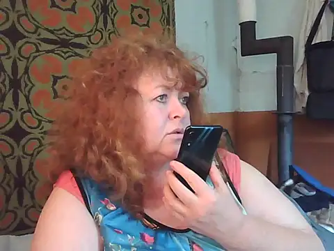 Snapshot of RoseRed69 chatting on September 2025 07:47:02 AM RoseRed69 online show from September 2025 07:47:02 AM