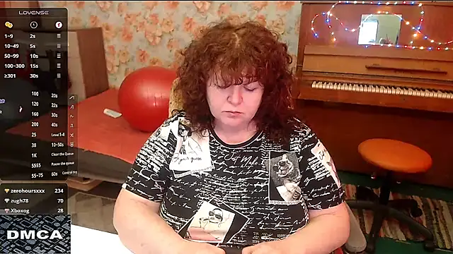 Snapshot of RoseRed69 chatting on March 2025 09:23:02 AM RoseRed69 online show from March 2025 09:23:02 AM