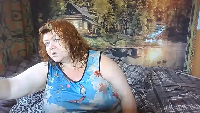 Snapshot of RoseRed69 chatting on June 2026 04:32:01 AM RoseRed69 online show from June 2026 04:32:01 AM