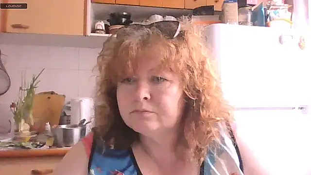 RoseRed69 online show from May 2026 04:09:02 AM