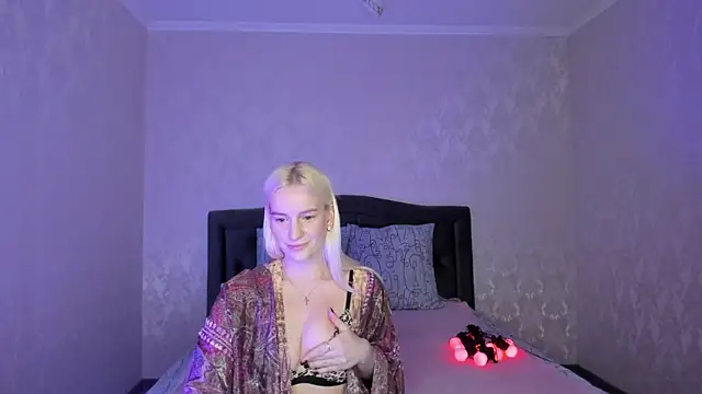 Amanda054 online show from March 2025 06:01:02 PM