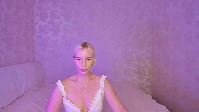 Amanda054 online show from September 2025 01:43:01 PM