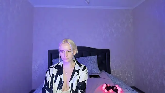 Amanda054 online show from March 2025 05:52:02 PM
