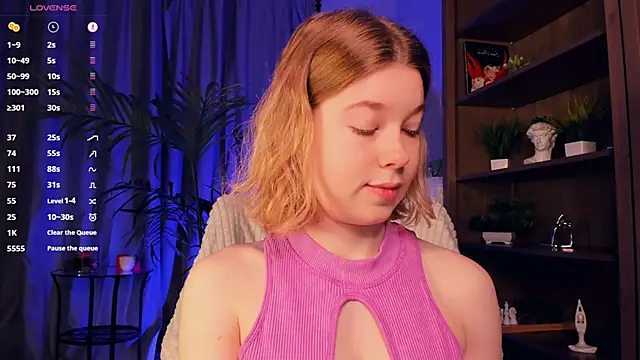PollyHathor online show from September 2025 09:54:02 PM