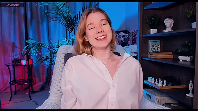 PollyHathor online show from March 2025 09:24:02 PM